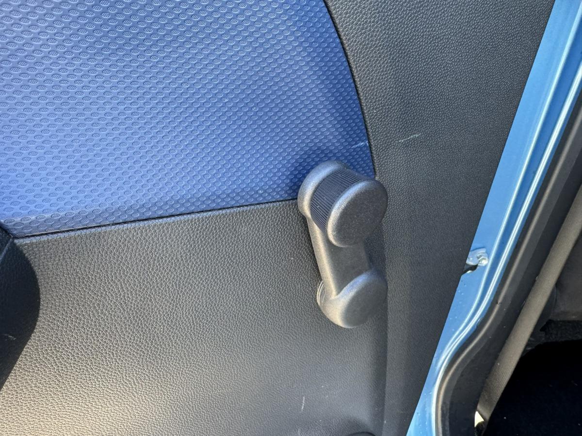 Opel Agila B original T&uuml;r hinten links GBW Marokkoblau met manuelle Fensterheber Rohbau Bj.2008